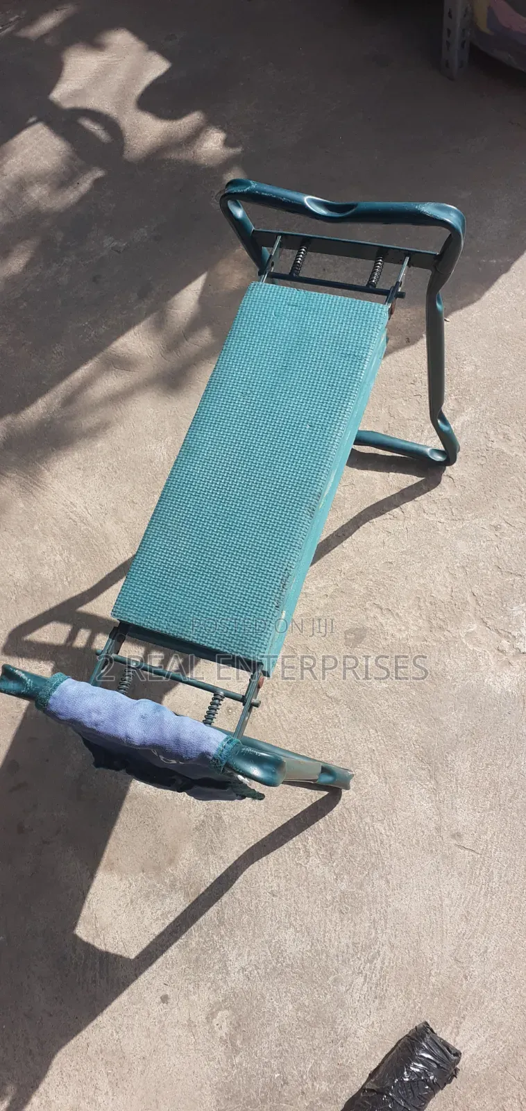 Portable Foldable Garden Kneeler and Seat