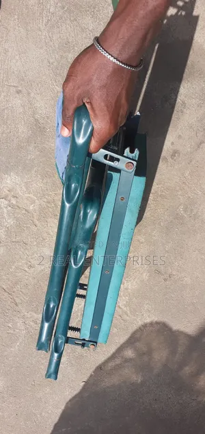 Portable Foldable Garden Kneeler and Seat