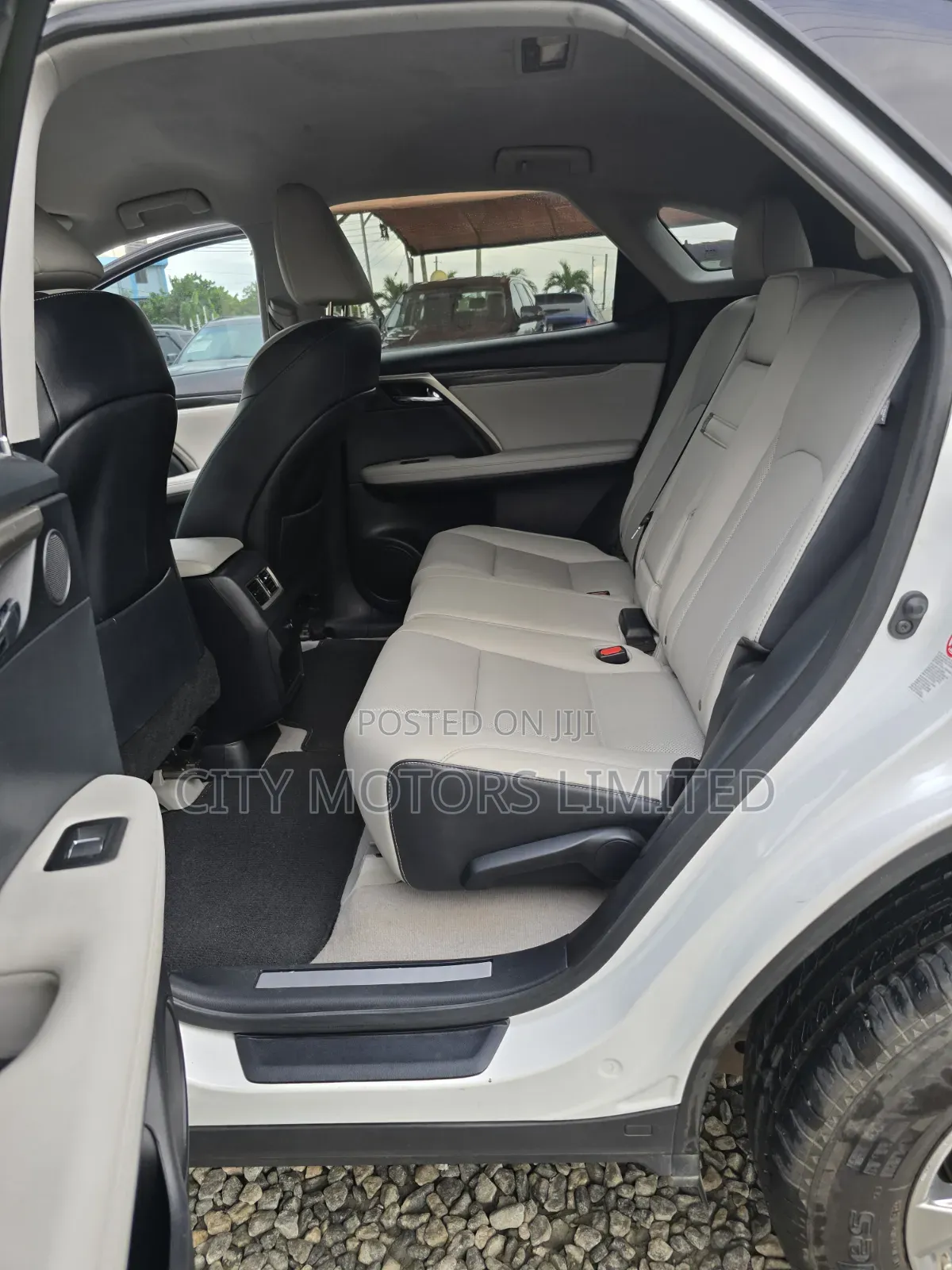 Lexus RX 350 FWD 2019 White