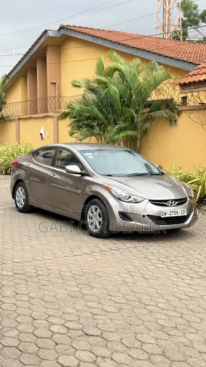 Hyundai Elantra 2012 Brown