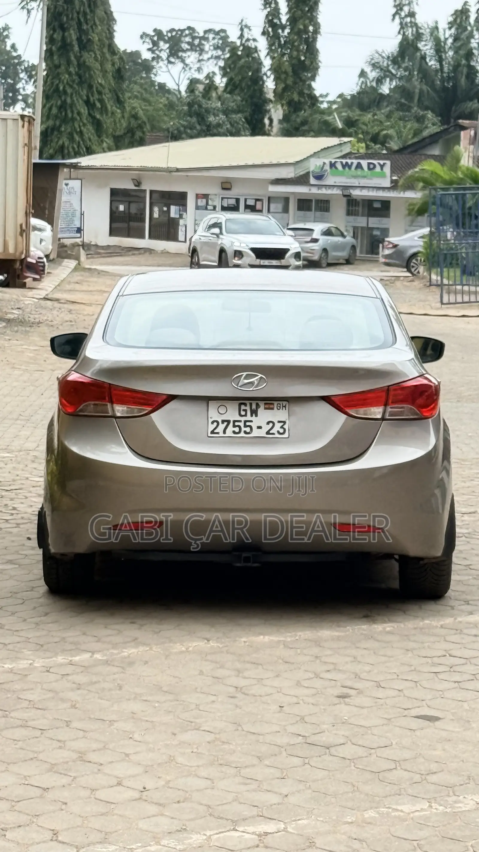 Hyundai Elantra 2012 Brown