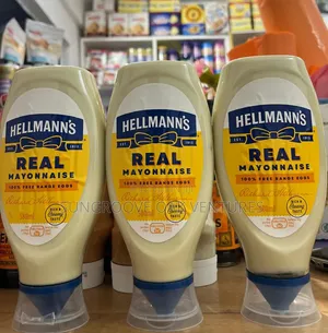 Hellman's Real Mayonnaise Squeeze 580ml
