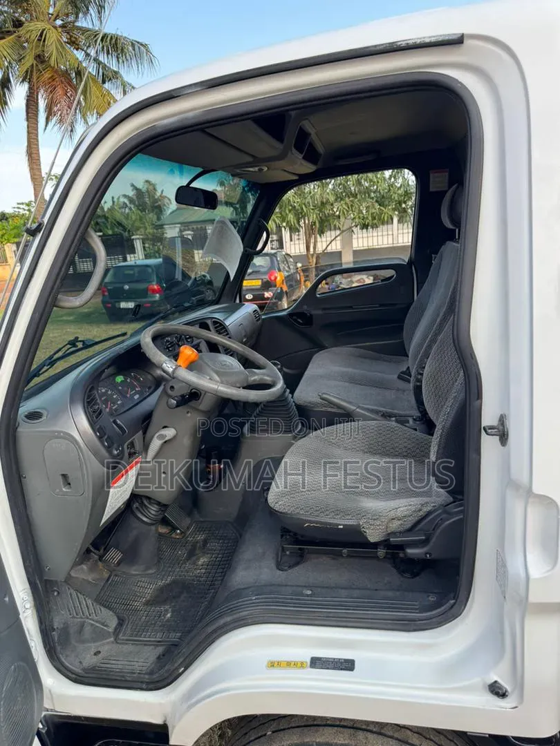 Hyundai Mighty 2 3.5 Tons