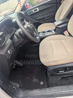 Ford Explorer 2021 White