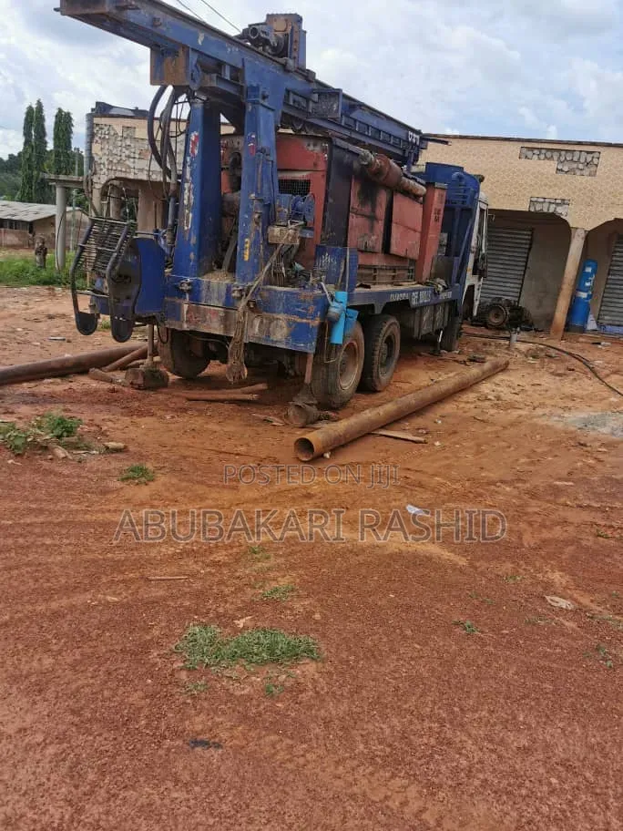 Rig for Borehole