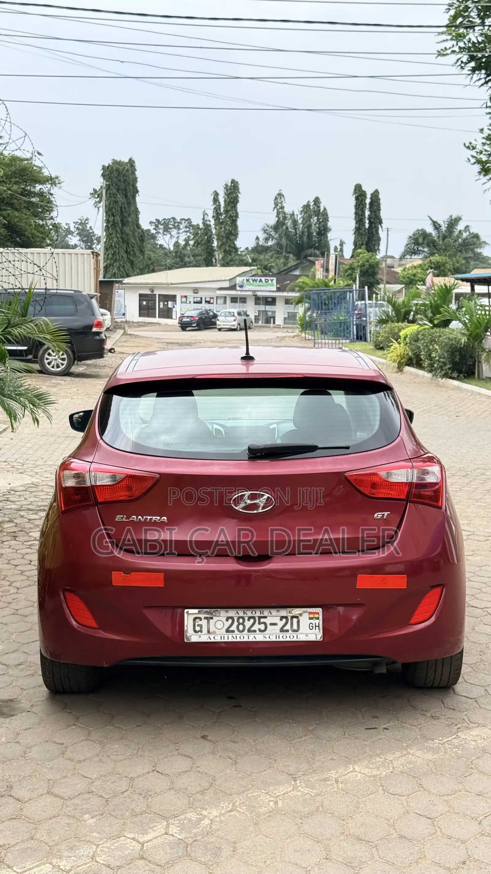 Hyundai Elantra 2016 Red