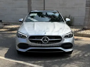 Mercedes-Benz C300 2024 Silver