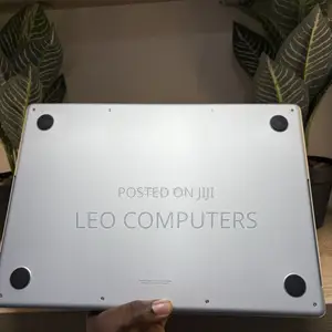 Laptop Apple MacBook Pro 2023 M3 Pro 18GB Apple M3 Pro SSD 512GB