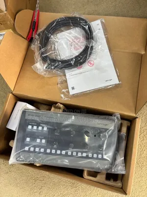 Behringer Powerplay P16-Hq Personal Monitor Mixer