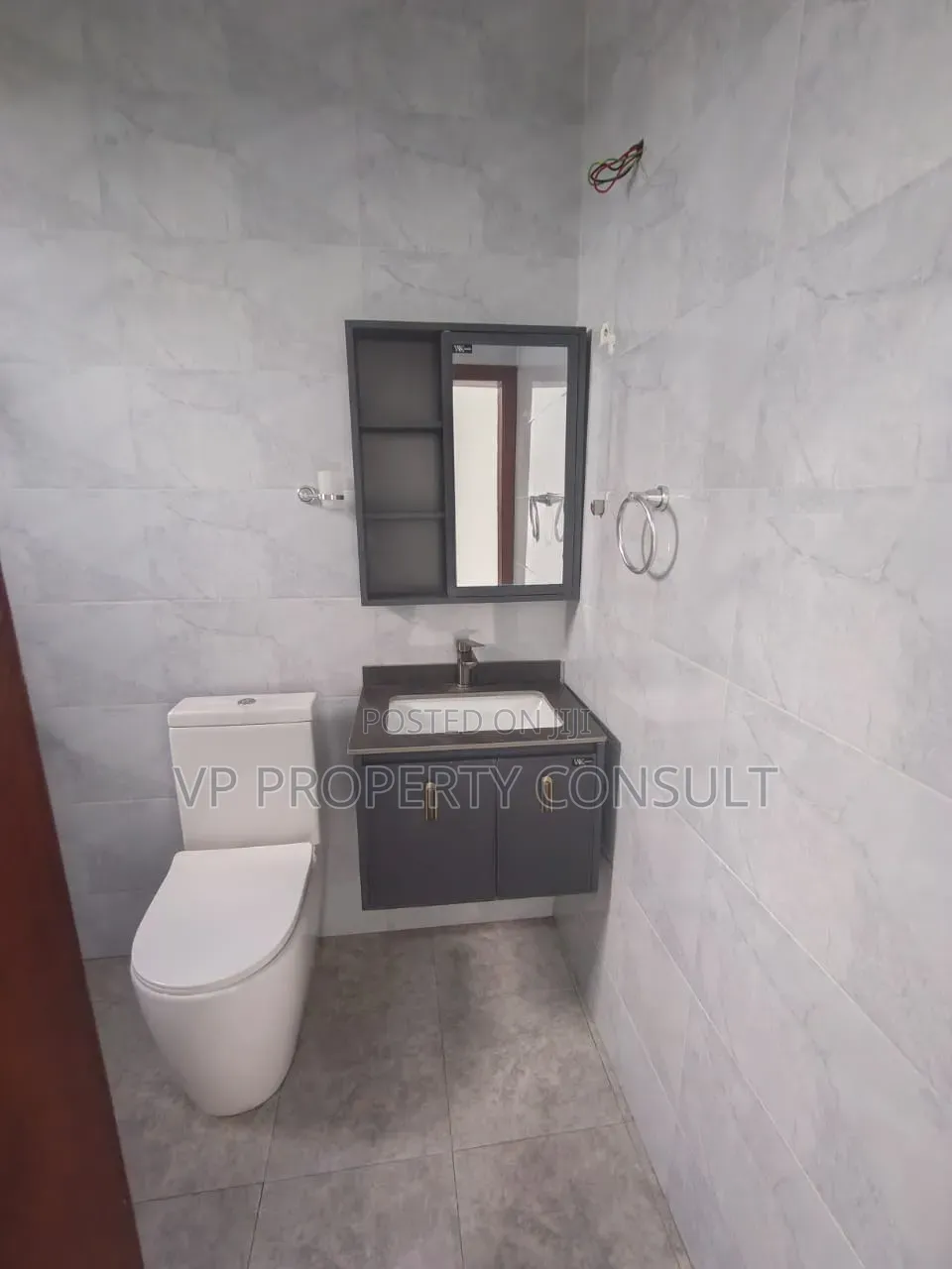 3bdrm House in Labone SHS Area for rent