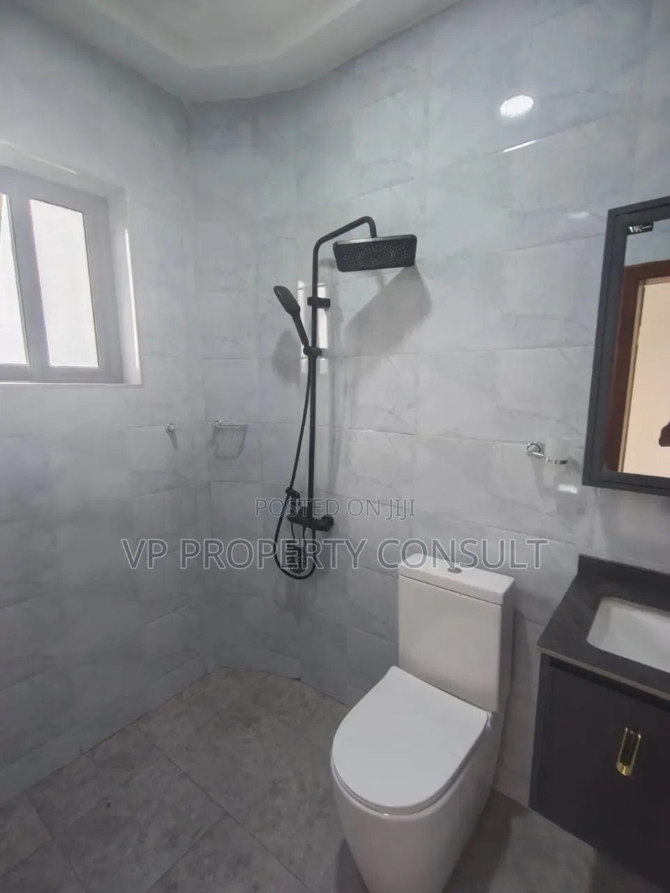 3bdrm House in Labone SHS Area for rent