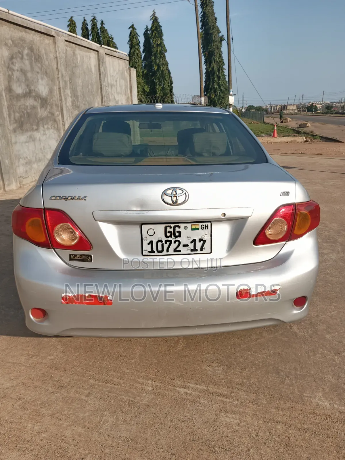 Toyota Corolla LE 4dr Sedan (1.8L 4cyl 4A) 2011 Silver