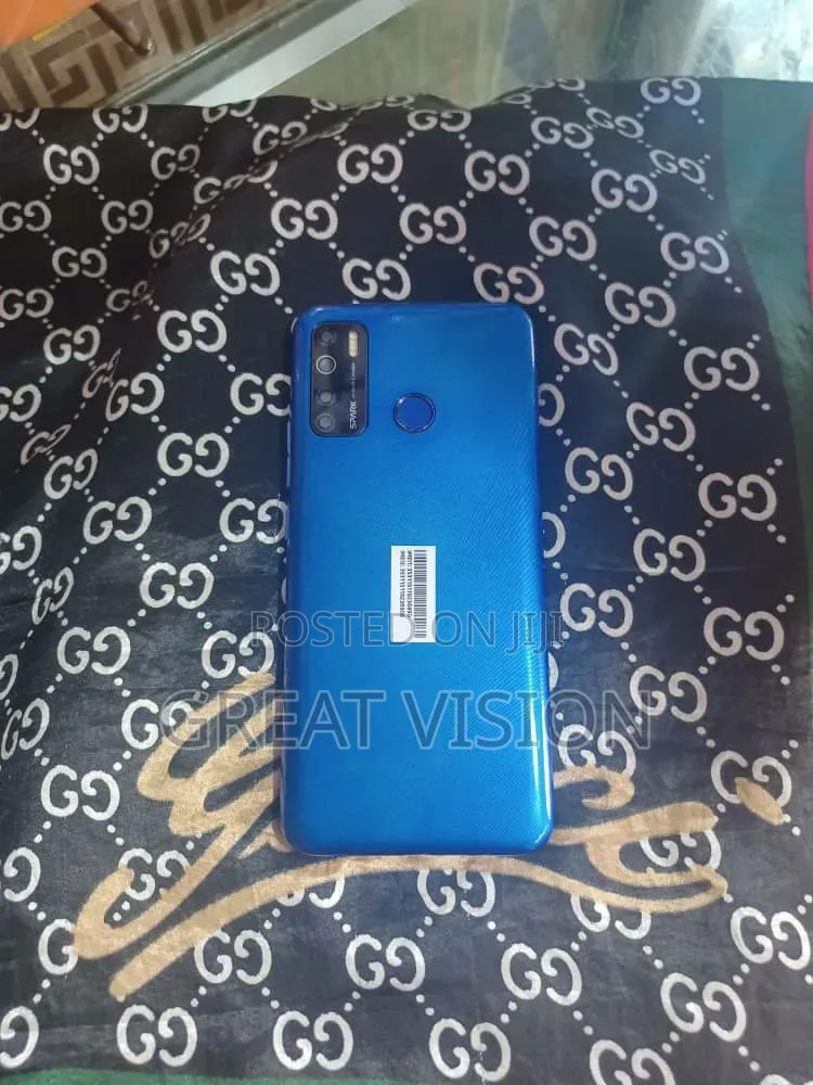 Tecno Spark 5 32 GB Blue
