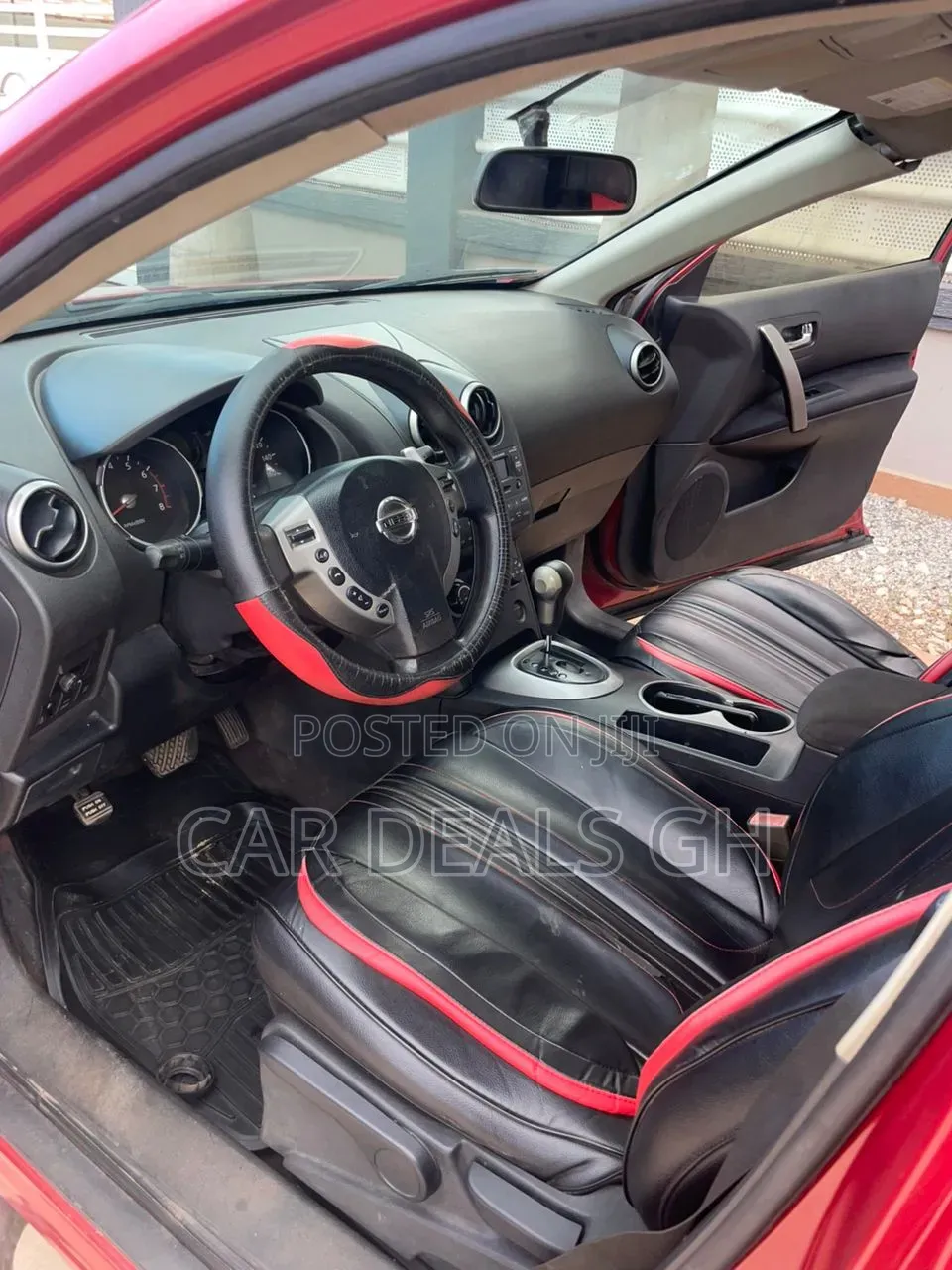 Nissan Rogue 2010 Red