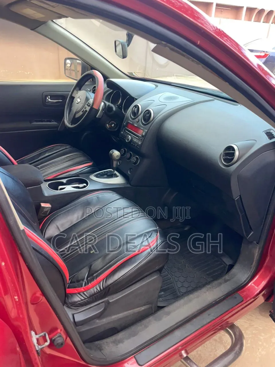 Nissan Rogue 2010 Red