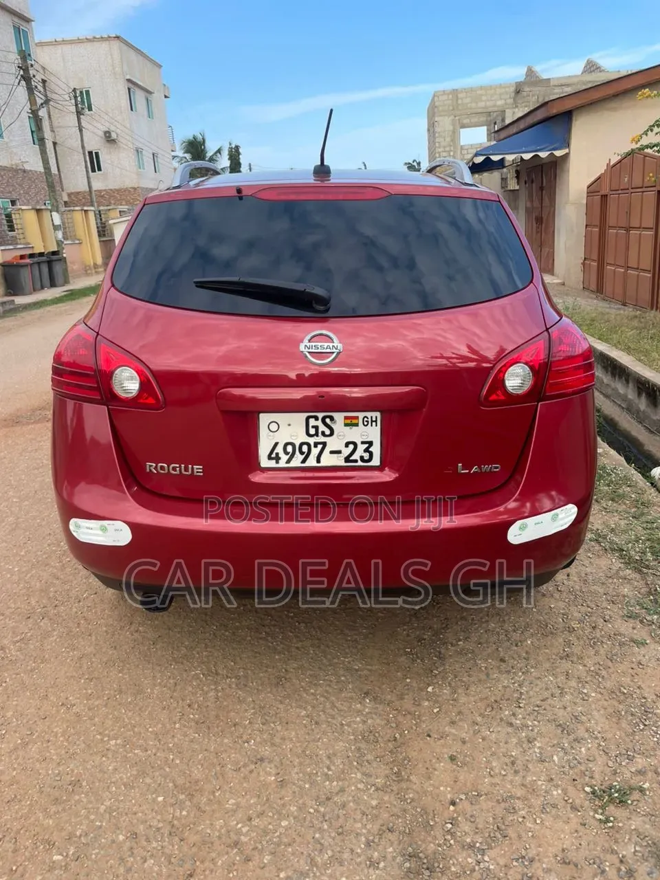 Nissan Rogue 2010 Red