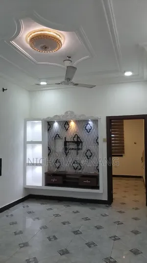 1bdrm Apartment in The Dorns Properties, New Town for rent