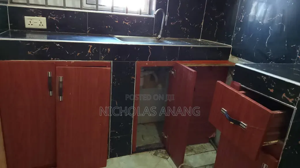 1bdrm Apartment in The Dorns Properties, New Town for rent