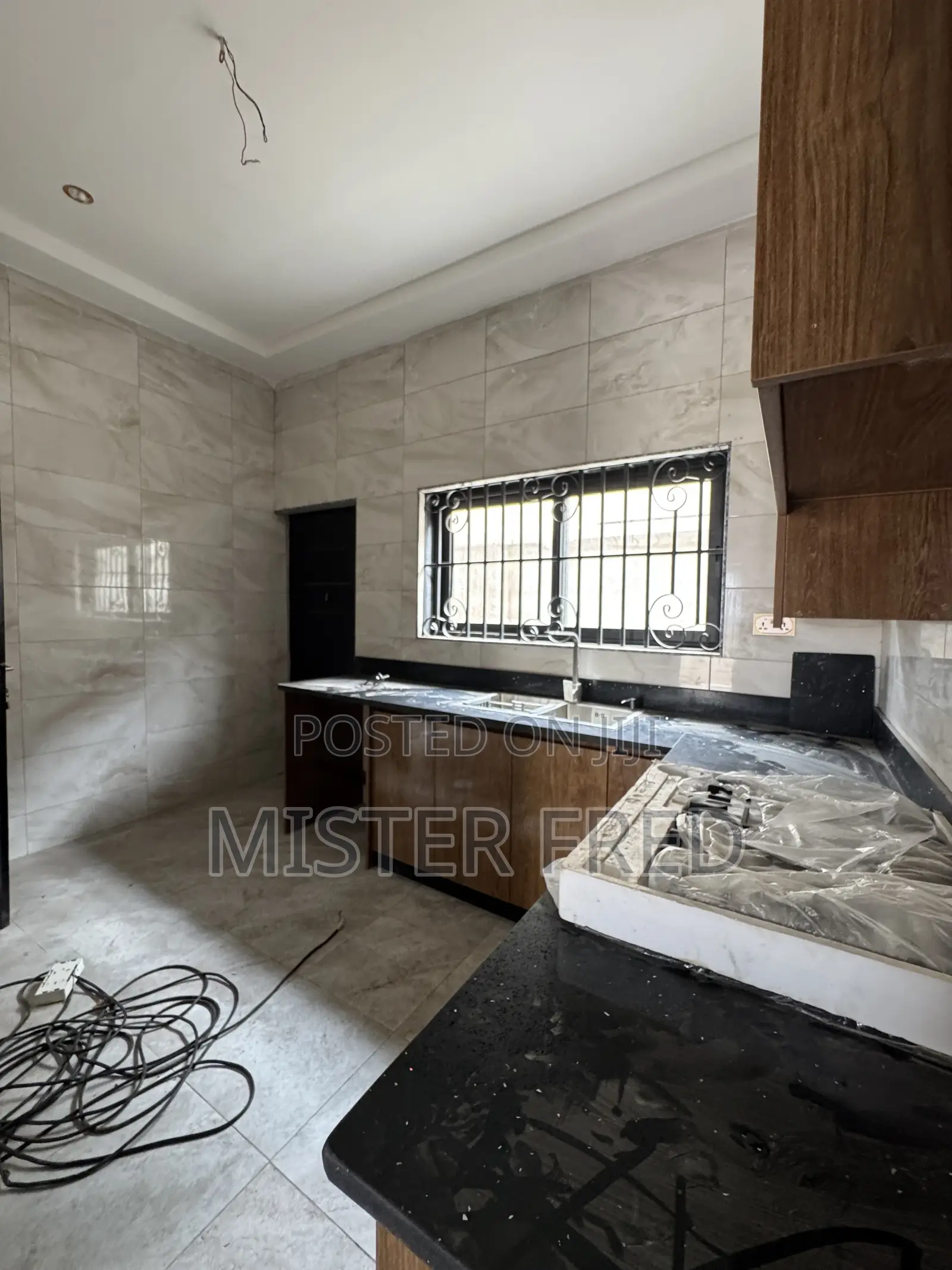 3bdrm House in Westhills Mall, Weija for sale
