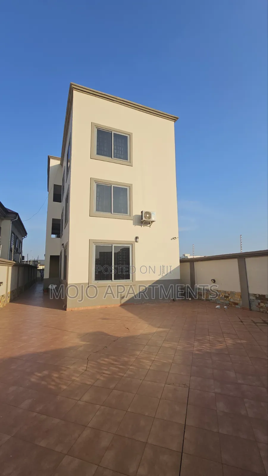 Furnished 1bdrm Apartment in Mojo Apartments, Tema Metropolitan