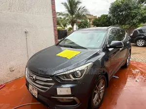 Hyundai Santa Fe 2017 White