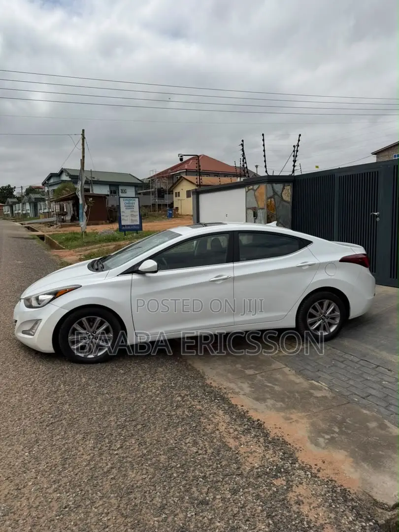 Hyundai Elantra 2015 White