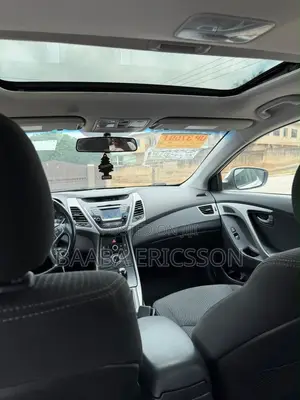 Hyundai Elantra 2015 White