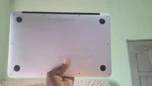 Laptop Apple MacBook Air 4GB Intel Core i5 SSD 128GB