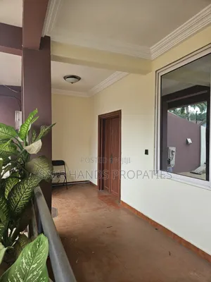 4bdrm House in School Junction , Accra Metropolitan for rent