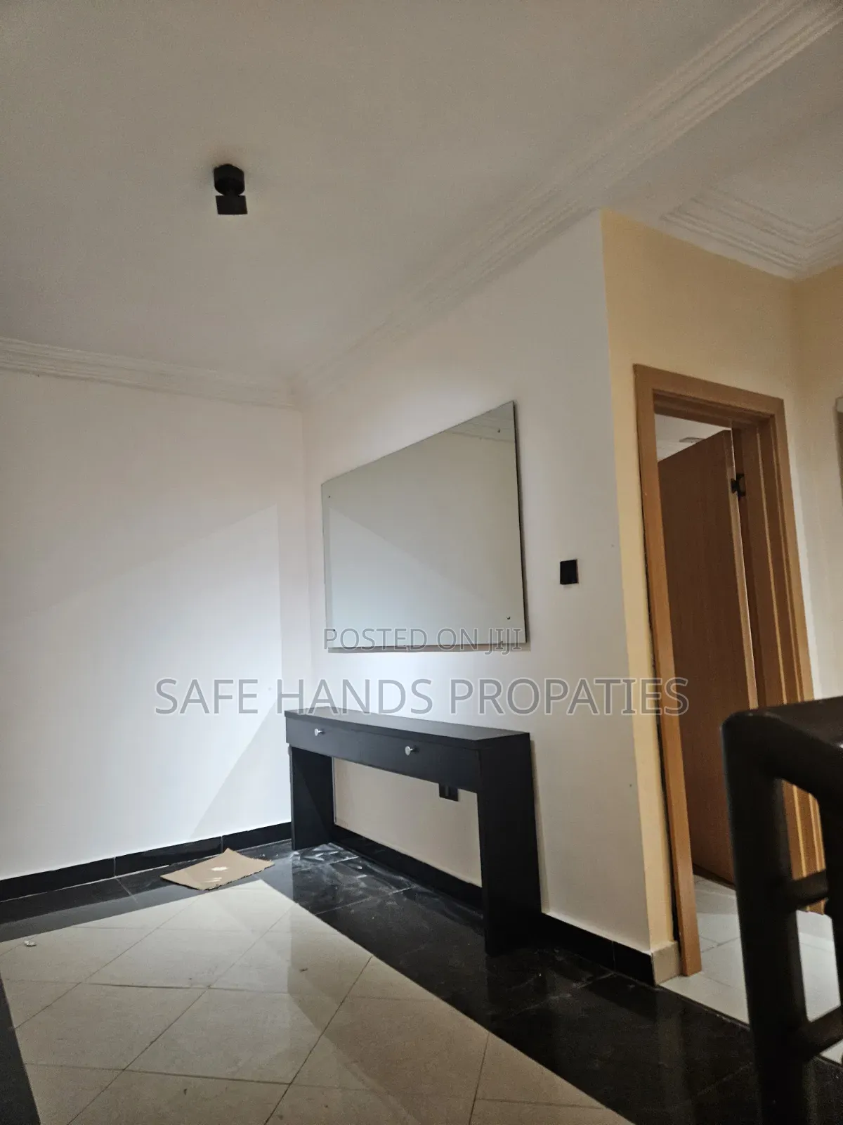 4bdrm House in School Junction , Accra Metropolitan for rent