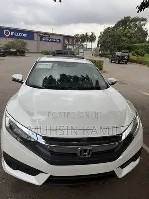 Honda Civic Touring 4dr Sedan (1.5L 4cyl) 2017 White