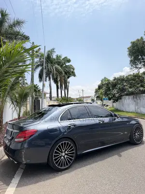 Mercedes-Benz C300 Sport 4Matic Sedan AWD (2.0L 4cyll 7A) 2016 Gray