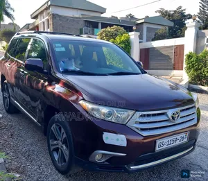 Toyota Highlander 2010 Red