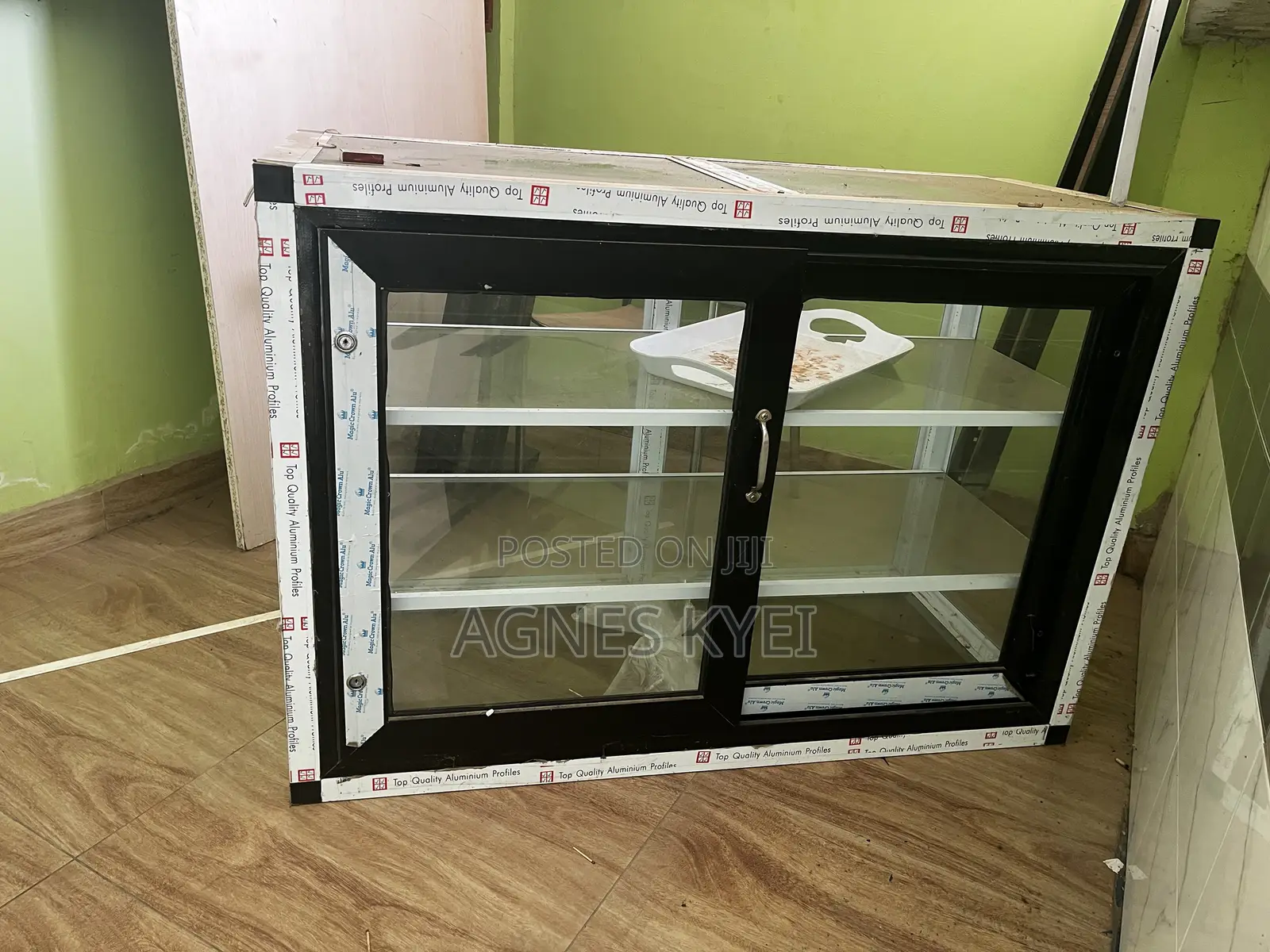 Glass Show Case for Food