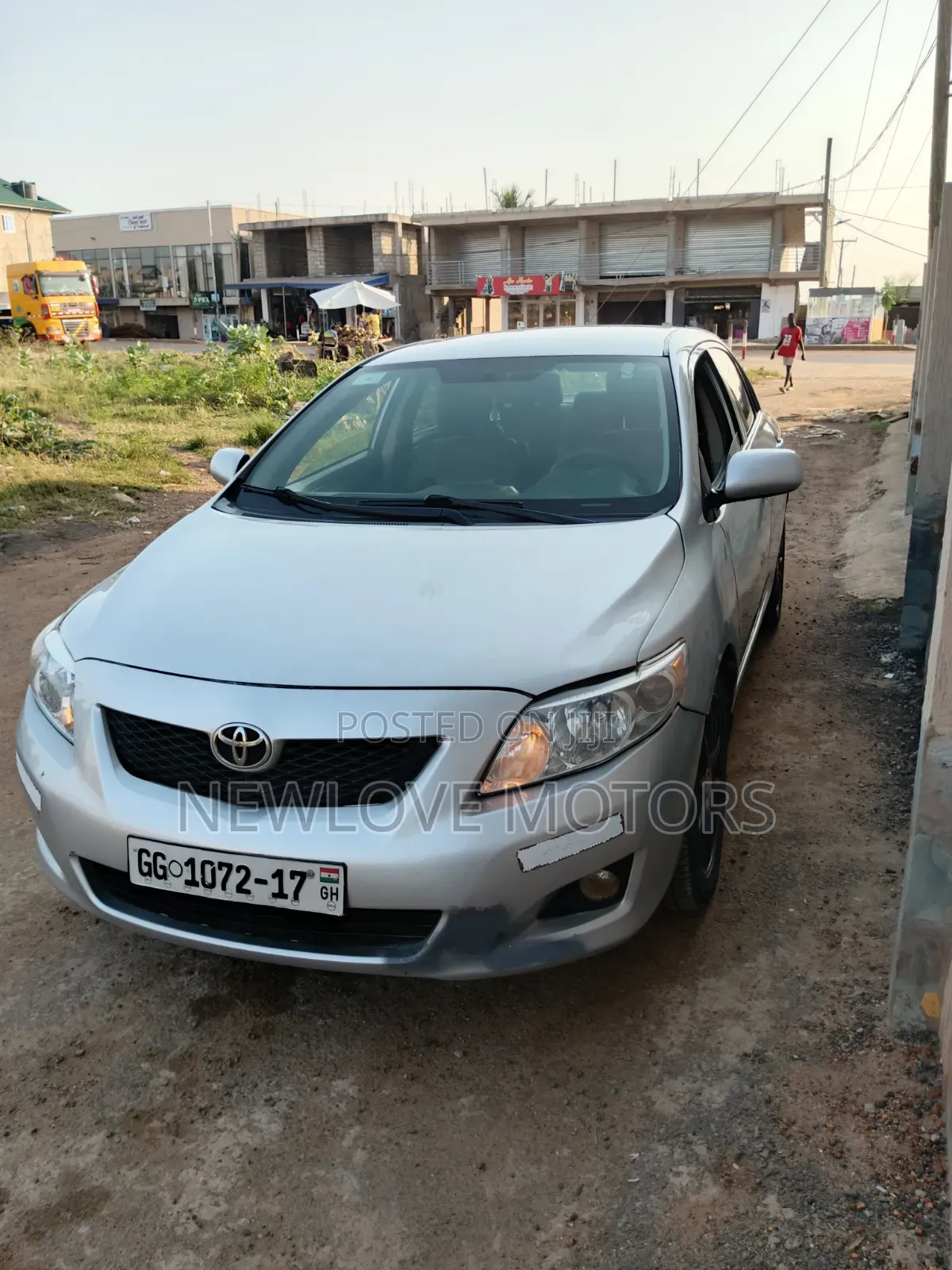 Toyota Corolla LE 4dr Sedan (1.8L 4cyl 4A) 2011 Silver