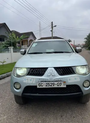 Mitsubishi L200 Double Cab 2.5 136hp 2009 Gray