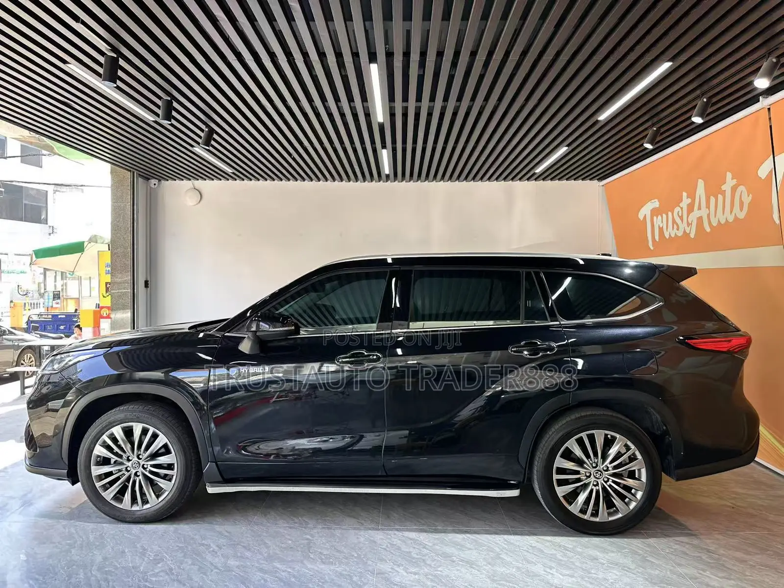 Toyota Highlander L 2022 Black