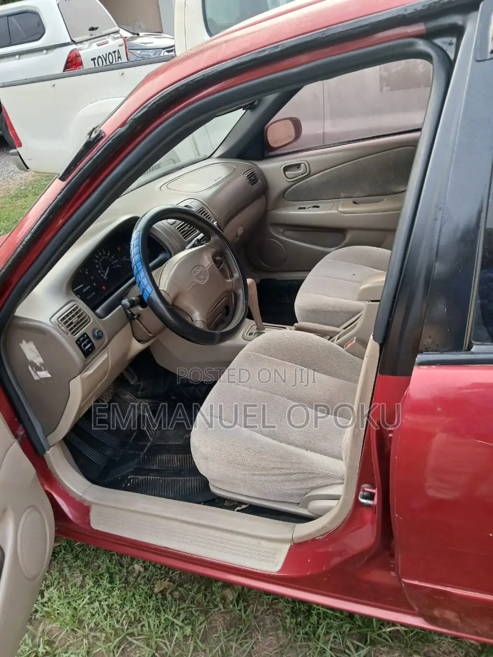 Toyota Corolla Liftback 2001 Red