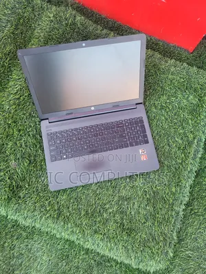 Laptop HP 255 8GB AMD Ryzen 3 SSD 256GB
