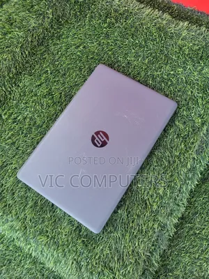 Laptop HP 255 8GB AMD Ryzen 3 SSD 256GB