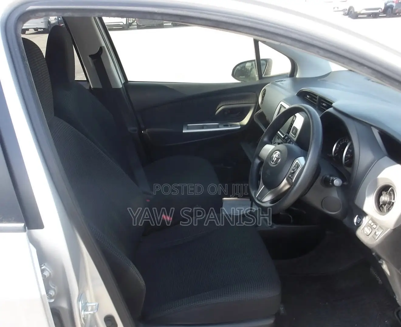 Toyota Vitz 1.3 FWD 3dr 2015 Silver