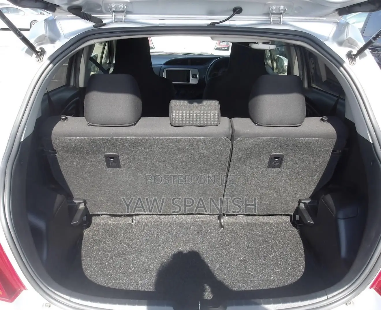 Toyota Vitz 1.3 FWD 3dr 2015 Silver