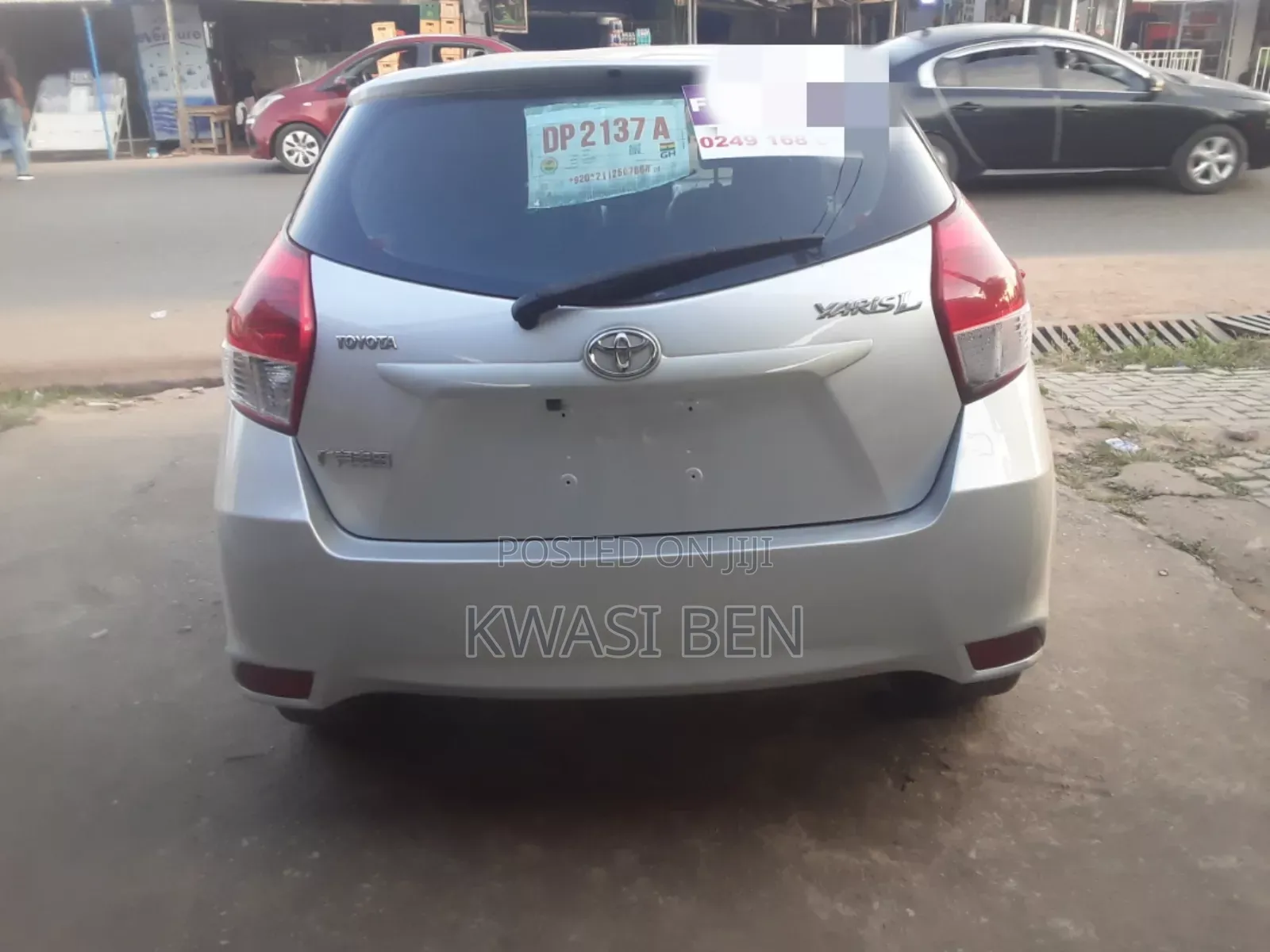 Toyota Yaris 2016 Gray