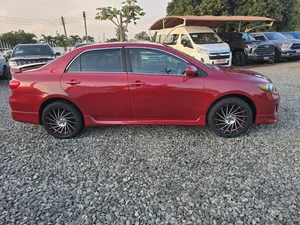 Toyota Corolla S 5-Speed 2013 Burgundy