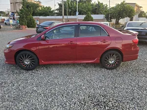 Toyota Corolla S 5-Speed 2013 Burgundy