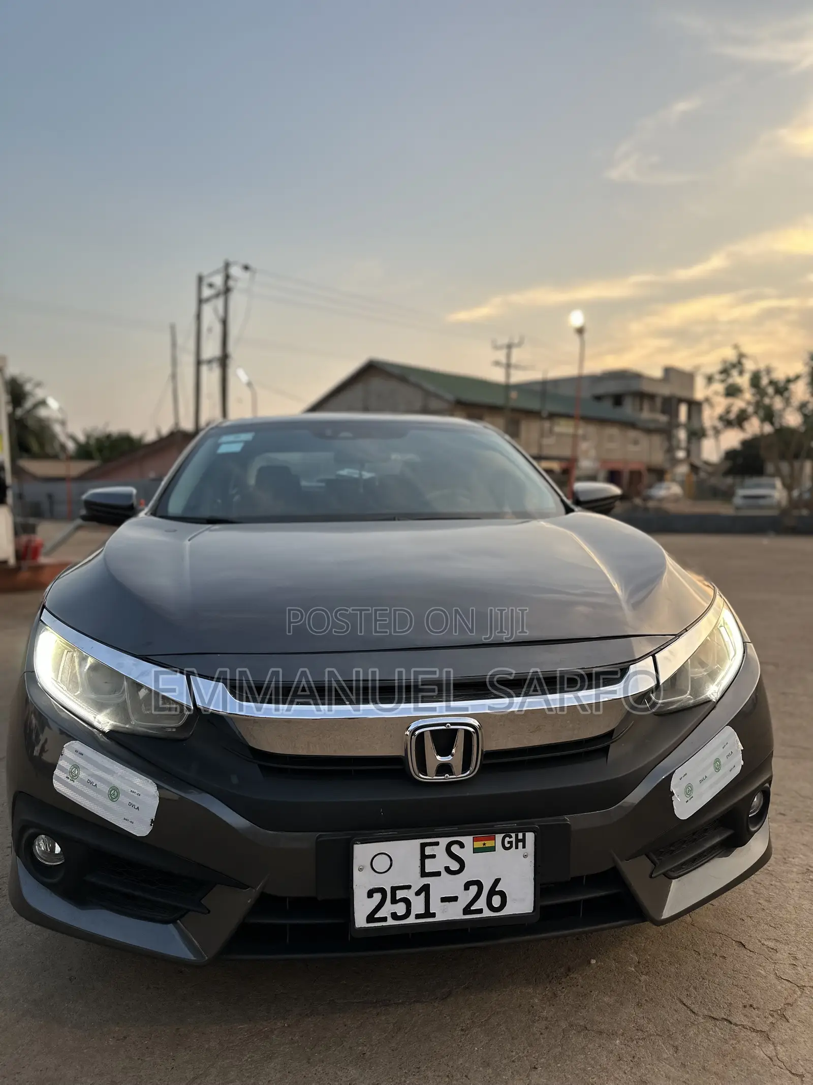 Honda Civic LX 4dr Sedan (2.0L 4cyl) 2017 Gray