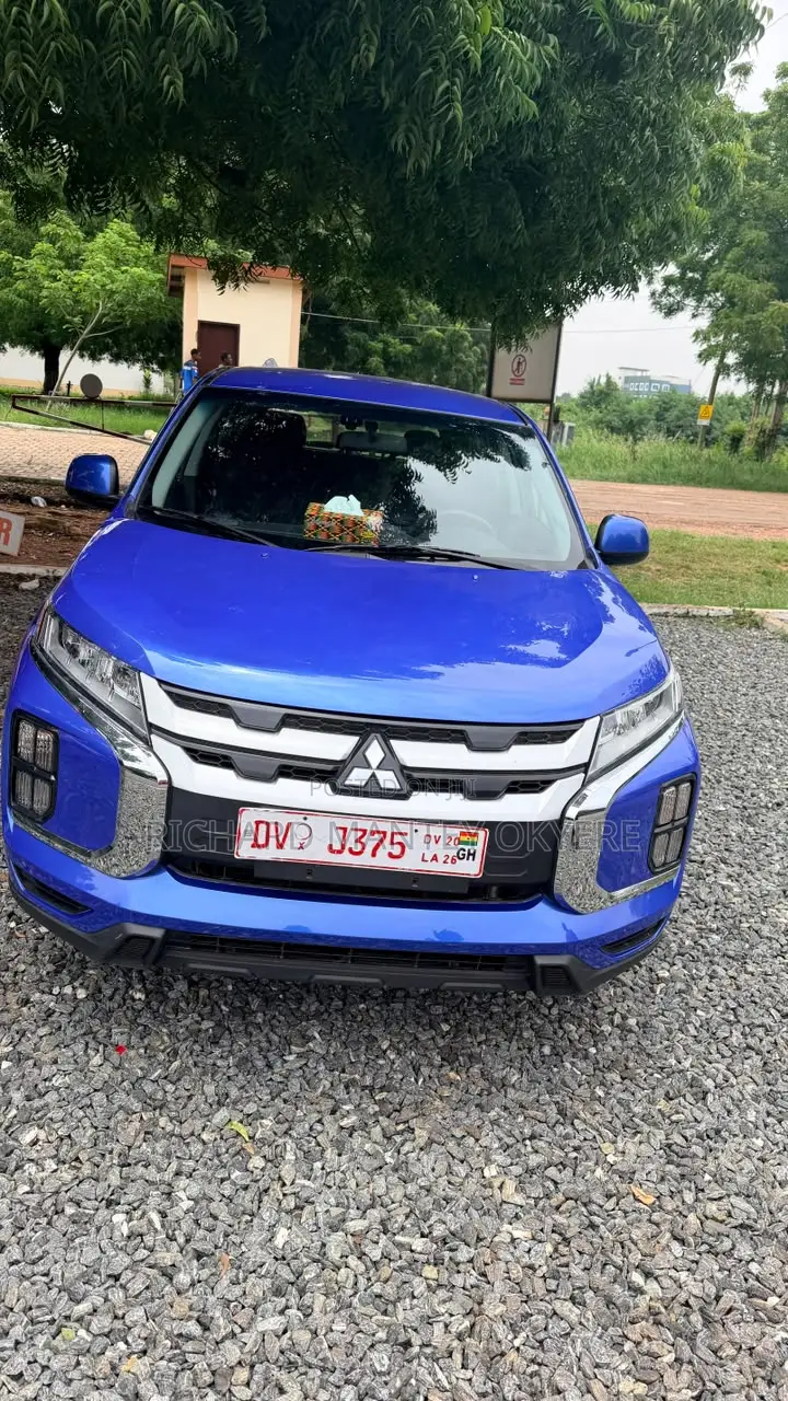 Mitsubishi Outlander ES 2024 Blue