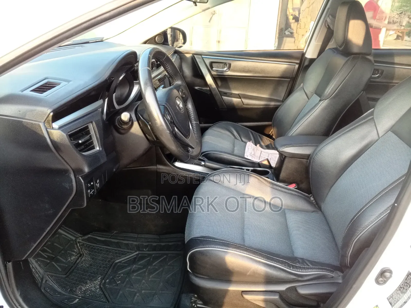 Toyota Corolla S 4dr Sedan (1.8L 4cyl CVT) 2015 White