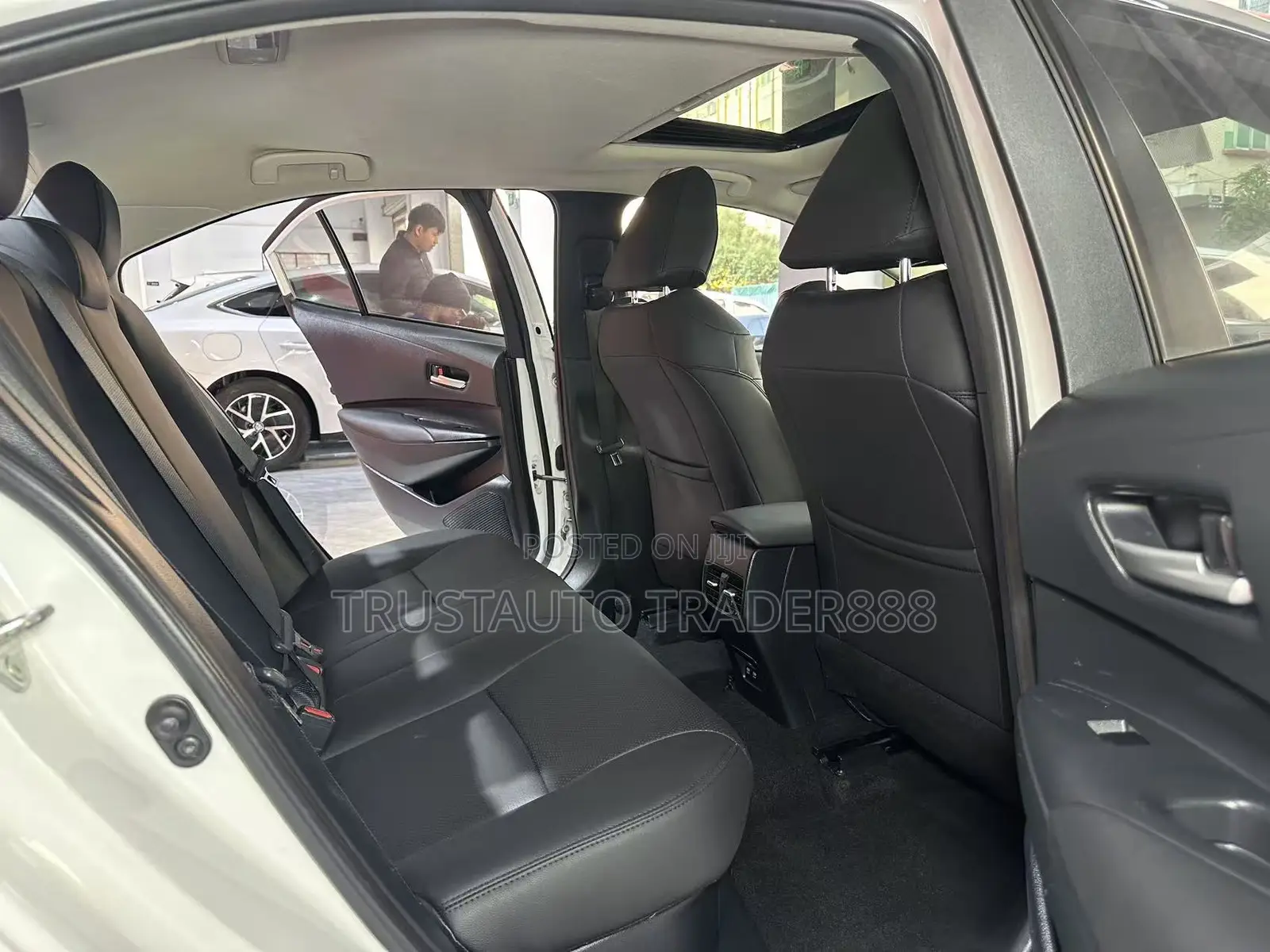 Toyota Corolla L 2021 White