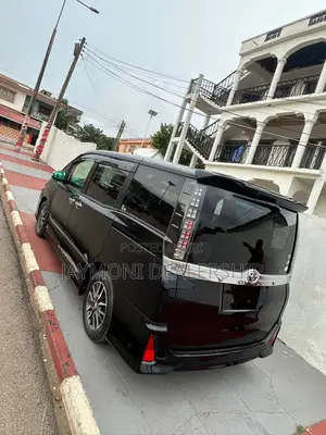 Toyota Voxy 2017 Black